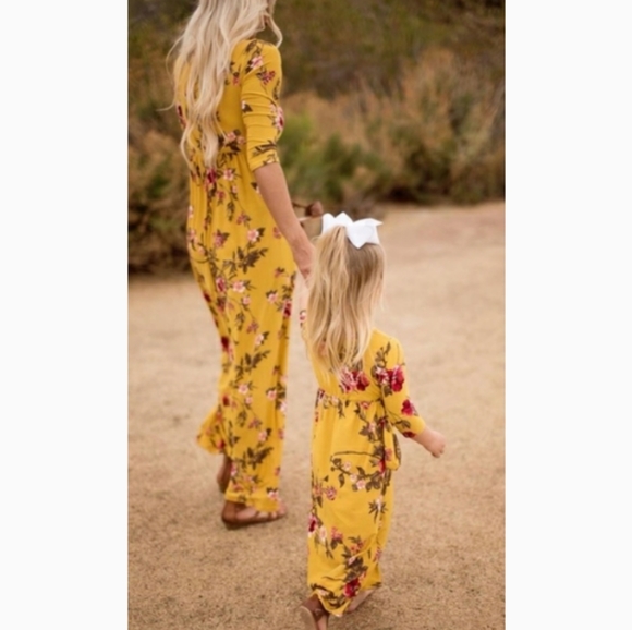 🆕⭐ Mustard yellow floral girls boho maxi dress - Picture 6 of 7